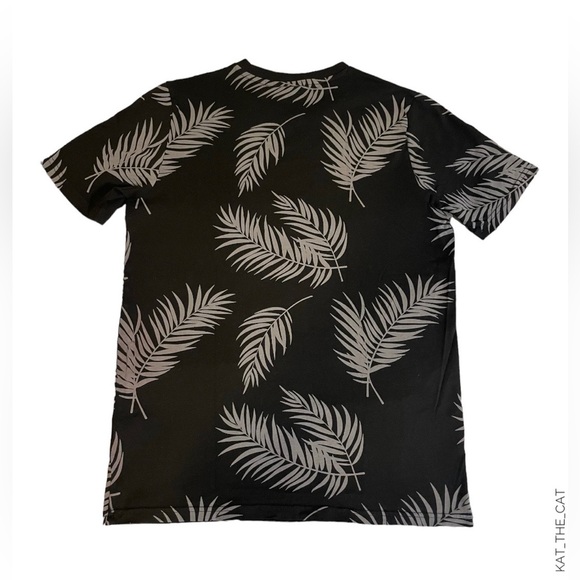 Puma Men's T-Shirt with Palm Leaves Design in Small - Picture 8 of 15